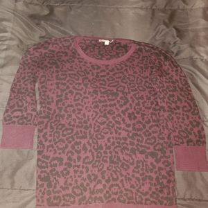 Med Banana Republic sweater leopard print purple and black